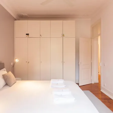 Flh Mouros Spacious * Lisbon