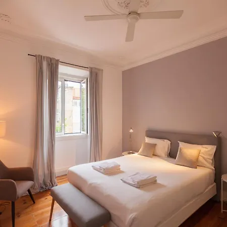 Flh Mouros Spacious * Lizbona