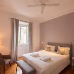 Flh Mouros Spacious * Lizbona